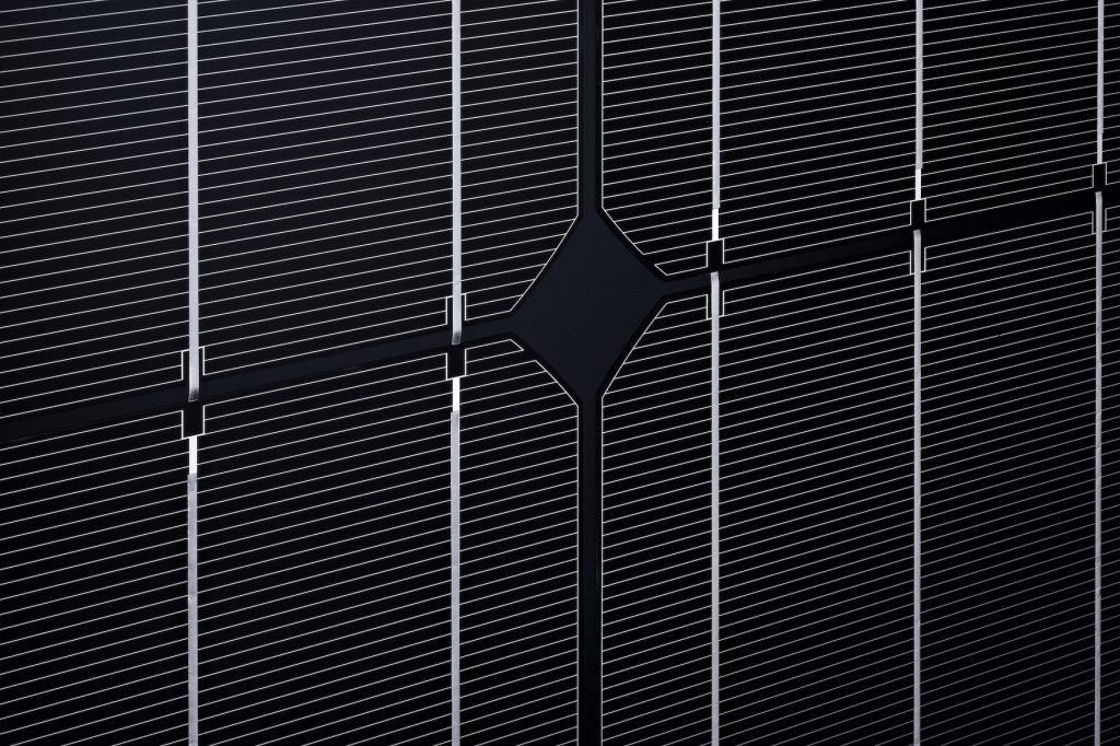 Solar Cell Busbars and Fingers - Solar Analytica